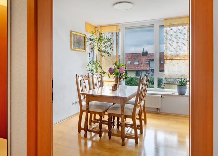 Steeg Apartment March